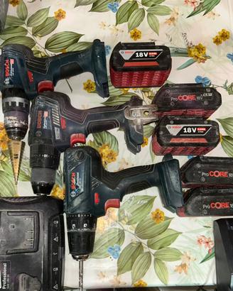 Kit utensili Bosch Professional 18V+4 batterie