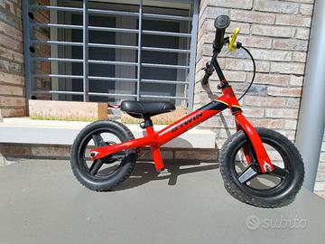 bici b twin senza pedali