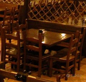 Tavoli panche e sedie in castagno massello