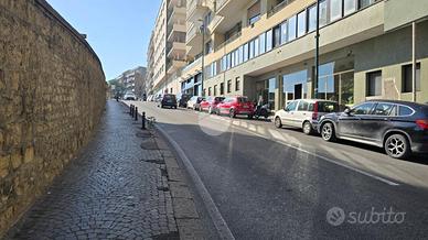 POSTO AUTO A NAPOLI