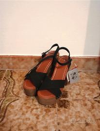 Sandali con tacco nero-marrone