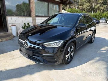 MERCEDES-BENZ GLA 200 d Automatic Premium AMG