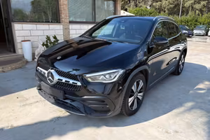 MERCEDES-BENZ GLA 200 d Automatic Premium AMG