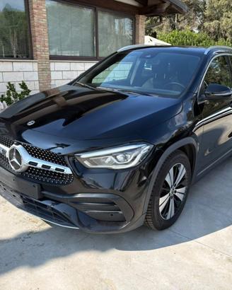 MERCEDES-BENZ GLA 200 d Automatic Premium AMG