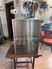 Produttore di ghiaccio professionale