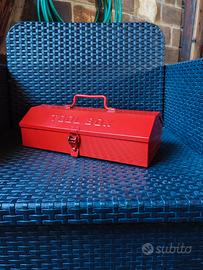 Cassetta tool box