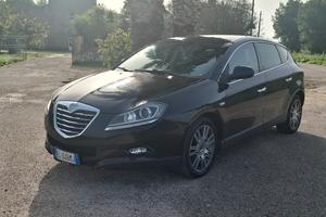 lancia Delta platinum allestimento Frau