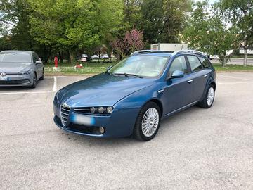 Alfa Romeo 159 2.4 JTDm 200 CV Sportwagon Distinct