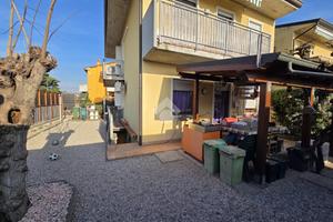 4 LOCALI A SAN GIOVANNI LUPATOTO