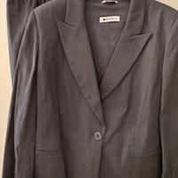 Tailleur gessato marrone 