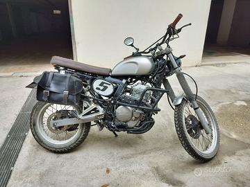 Honda dominator scrambler 