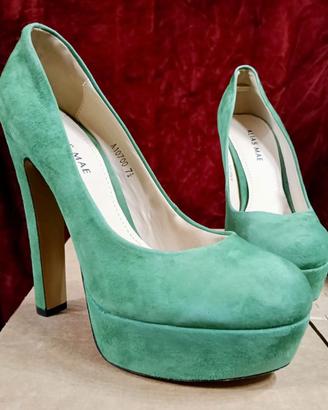 SCARPE VERDI SCAMOSCIATE CON TACCO