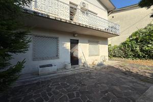 5 LOCALI A MONTECCHIA DI CROSARA