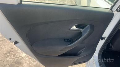 Alzavetro posteriore sx VW Polo 6R anno 2010