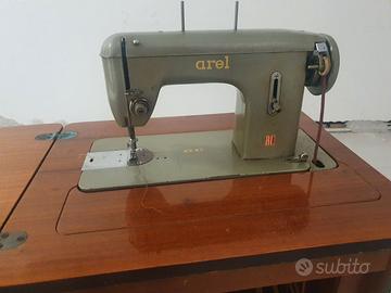 Macchina per cucire vintage