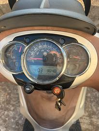  Beverly 300