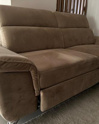 divano 3 posti max con carrello e pouf