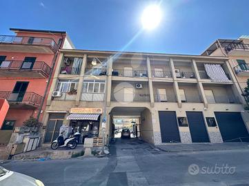 4 LOCALI A PALERMO