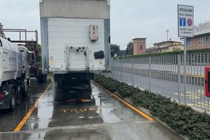 Schmitz semirimorchio centinato