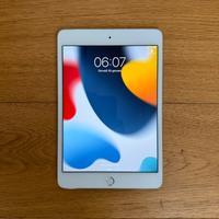 iPad Mini 4 bianco 128GB