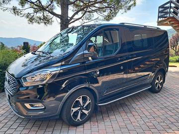 Minivan Ford Tourneo Custom Ecoblue Hybrid