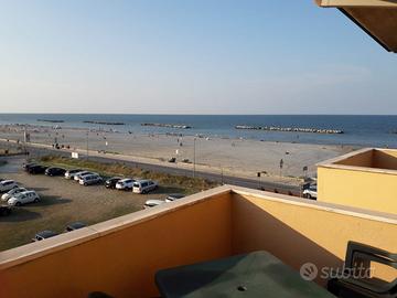 RIMINI appartamento vista mare speciale LUGLIO