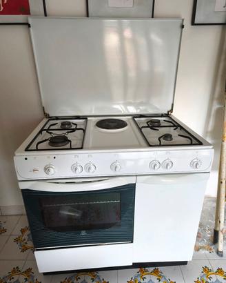 cucina Indesit GPL 