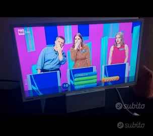 TV Philips 24" serie 5200