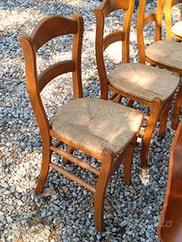 sedie in legno e paglia 