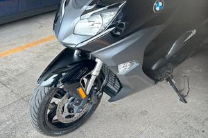 Moto molto bella, vero a fare