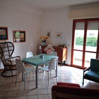 4 LOCALI A SANTA MARINELLA