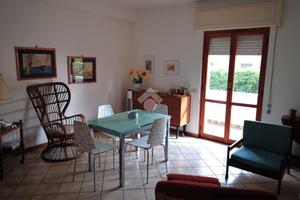 4 LOCALI A SANTA MARINELLA