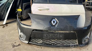 PARAURTI ANTERIORE TWINGO 2008