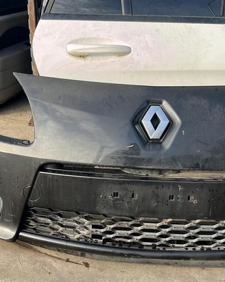 PARAURTI ANTERIORE TWINGO 2008