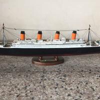 modellino fato a mano del TITANIC