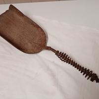 VECCHIO ANTICO ARNESE UTENSILE PALETTA PALA STUFA 
