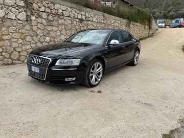 Audi s8 5.2 V10
