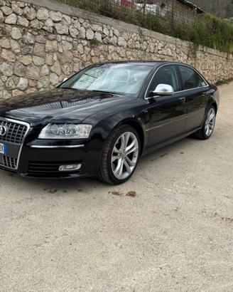 Audi s8 5.2 V10