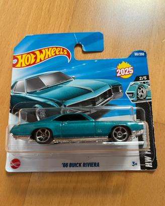 Hot Wheels '66 Buick Riviera celeste