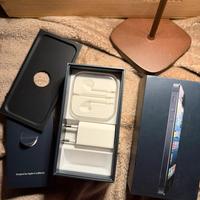 Scatola piu caricatore apple iphone 5