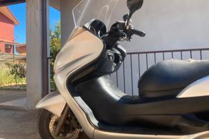 Yamaha Magesty 400