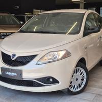 Lancia Ypsilon 1.2 69 CV 5 porte Gold