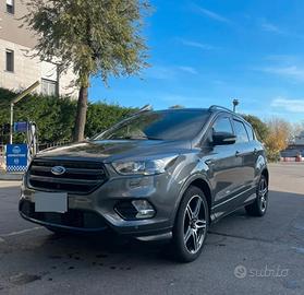 Ford kuga st line
