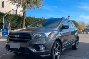 Ford kuga st line