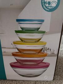 5 ciotole in vetro con coperchio