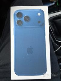 iPhone 17 pro Max blu 
