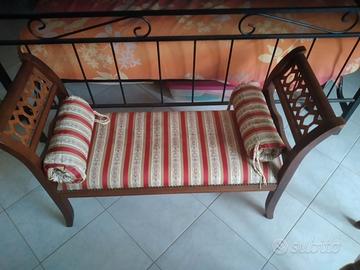 Poltroncina stile impero