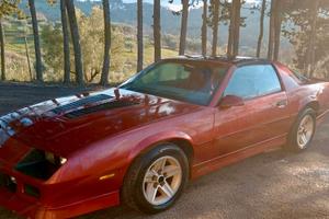 Chevrolet Camaro z28 iroc z