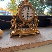 Orologio in bronzo dorato 