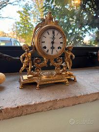 Orologio in bronzo dorato 